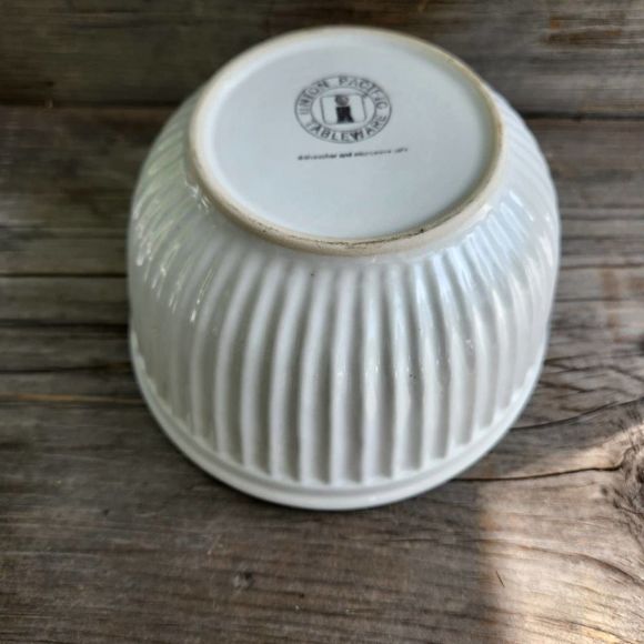 ANTIQUE Union Pacific Railroad Mixing Chefs Bowl 7" Stoneware Rib Cream Railway - Picture 8 of 9